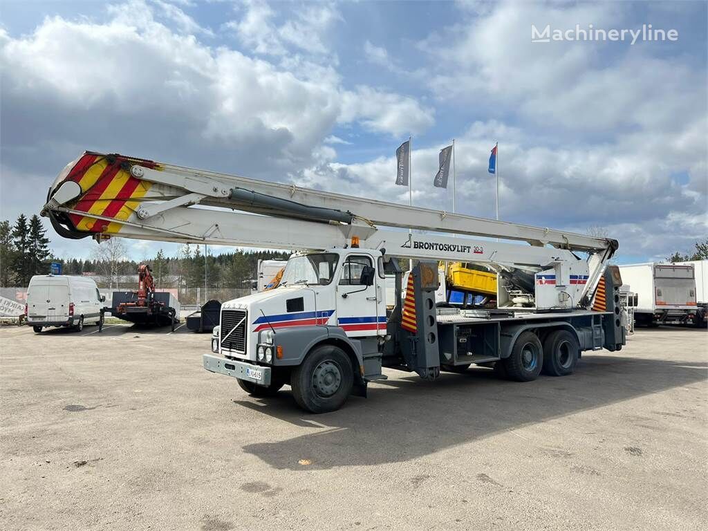 Volvo N12-1-V-6X2 bucket truck