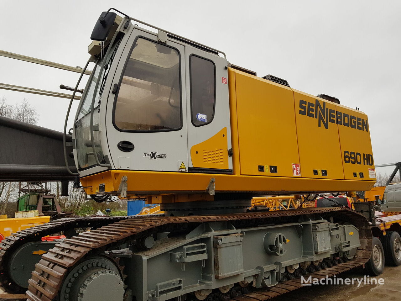 Sennebogen 690 HD crawler crane