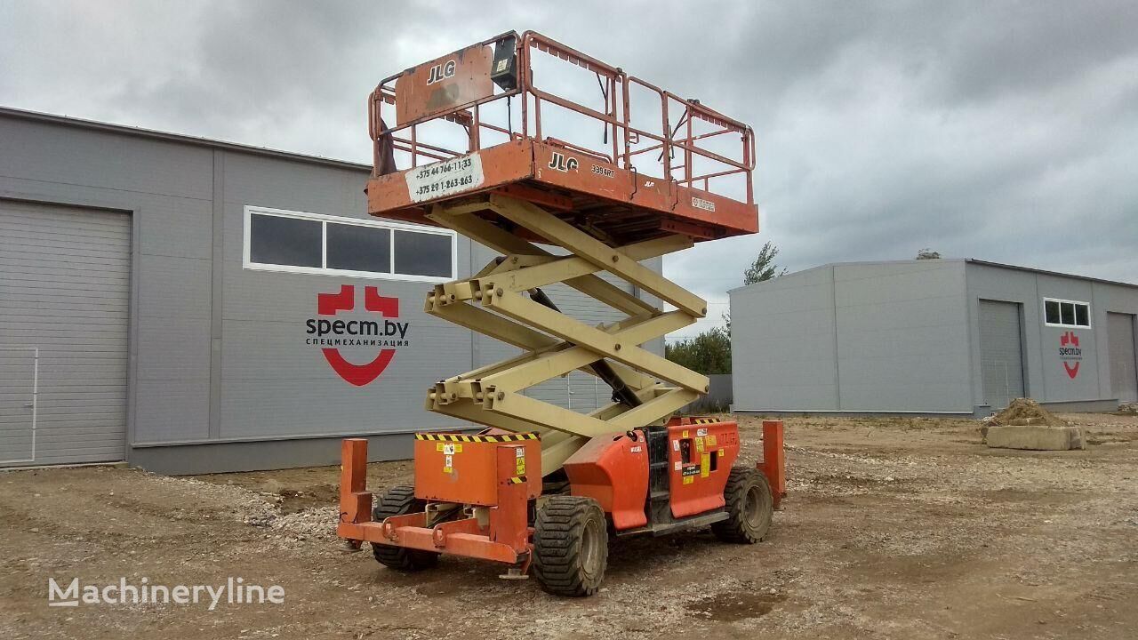 JLG 3394 RT scissor lift