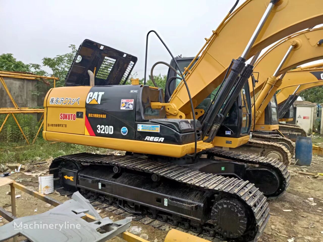 Caterpillar 320D tracked excavator
