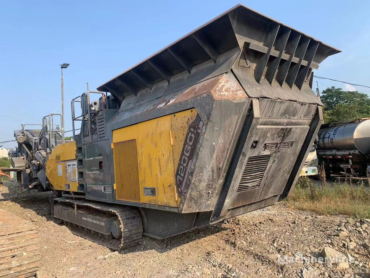 Rubble Master RM120GO mobile crushing plant